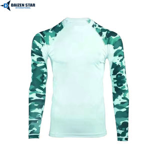Haut de compression unisexe UPF 50+ écologique, antibactérien, à manches longues, respirant et à séchage rapide pour la natation et le surf - Product Image 2
