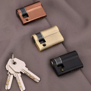 Herrajes Decorativos de Latón para Muebles, Diseño de Media Luna con Orificio para Llave, Tamaños de 60 mm y 40 mm, Opciones de Venta al Por Mayor para Fabricantes de Gabinetes - Product Image 5