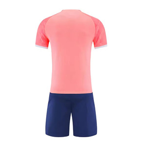 Vêtements de sport prêts à l'exportation, uniformes de football de qualité supérieure, options d'impression et de broderie de logo personnalisé, uniformes de football. - Product Image 2