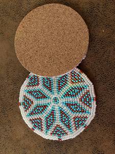 Posavasos con Bordado Floral de Cuentas para Tazas y Vasos, Manteles Individuales Decorativos Hechos a Mano para Comer, Entretener y Regalar - Product Image 6