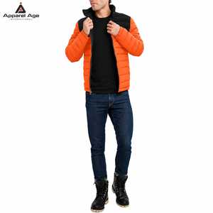 Vestes d'hiver de luxe de haute qualité pour hommes, col montant, logo personnalisé, noires unies, coupe carrée, zippées, épaisses, style streetwear, effet brillant, effet bulle - Product Image 5