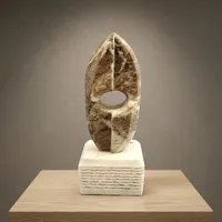 Sculpture ovale en pierre faite à la main avec motif géométrique, décoration minimaliste pour la maison, œuvre d'art sculptée