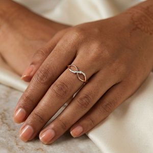 Anillo de diamante natural brillante de 0.04 quilates, corte brillante redondo, color HI, claridad VS SI, oro rosa, joyería fina, anillo de compromiso - Product Image 1