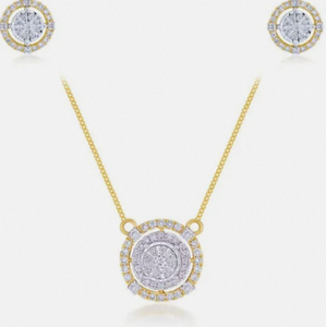 Conjunto de Joyería de Jadeíta de Calidad de Exportación con Colgante de Racimo y Diamante como Piedra Principal para Mujer, de la Mejor Calidad - Product Image 3