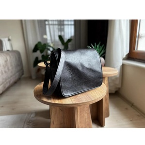 Bolso de Hombro Cruzado de Cuero Moderno para Mujer, Ideal para Reuniones de Oficina, Disponible para Compras al por Mayor - Product Image 1