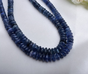 พลอยไพลินสีน้ำเงินธรรมชาติทรงเหลี่ยมสำหรับทำเครื่องประดับชั้นดี - Product Image 1
