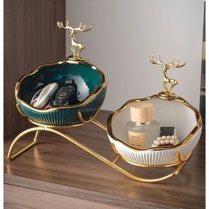Meilleures ventes : Support de base plaqué or avec bols décoratifs rennes verts et blancs, centre de table, décoration d'intérieur - Product Image 1