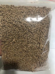 Alimento en Pellets para Peces y Animales Acuáticos, Color Marrón Claro, para Caballos, Cerdos y Tilapia, Alto Contenido de Proteína 20%, Bolsas de 30 kg - Product Image 6