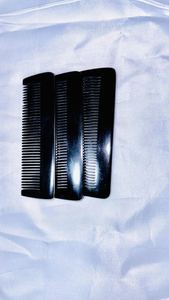 Cadeau de Noël, peigne en corne naturelle artisanal pour coiffer les cheveux, fabriqué à partir de corne de buffle véritable, peigne en corne d'ox fabriqué en Inde - Product Image 2