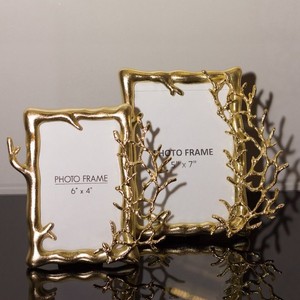 Stylish Gold Oval <b>Picture</b> <b>Frame</b> Decorative Display <b>Frame</b> for Photos Tabletop Wall <b>Mount</b> Elegant Home Hotel Restaurant Interior - Product Image 3