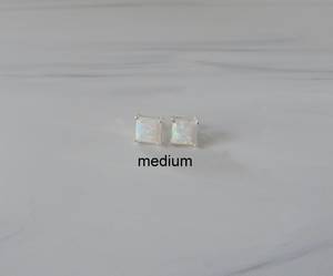 Boucles d'oreilles en opale blanche, argent sterling, opale carrée scintillante, bijoux pierre de naissance d'octobre, cadeau élégant pour elle - Product Image 6