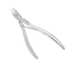 Alicates para Cutículas de Uso Profesional, Cuchillas Portátiles Afiladas de Acero con Alto Contenido de Carbono, Alicates para el Cuidado de las Uñas para Expertos - Product Image 2