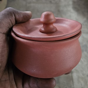 Olla de Cocina Artesanal de Barro Natural Desi Handi con Tapa, Antiadherente, Compatible con Estufas de Gas, para Platos de Arroz - Product Image 4