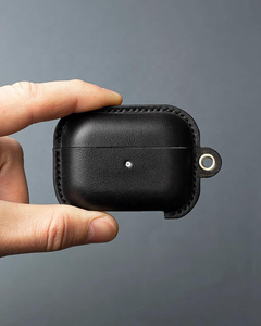 Funda de cuero auténtico para AirPod hecha a mano, fundas de cuero duraderas para todas las generaciones, funda para AirPods para una protección elegante - Product Image 5