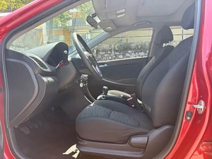 Voitures d'occasion chinoises à bas <span class=keywords><strong>prix</strong></span> 2016 2017 2018 <span class=keywords><strong>Hyundai</strong></span> <span class=keywords><strong>Accent</strong></span> <span class=keywords><strong>2014</strong></span> 1.4L Manuelle Conduite à gauche - Product Image 4