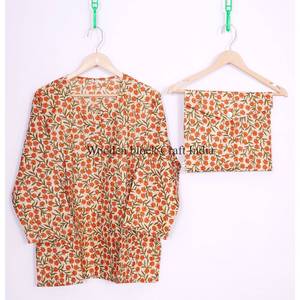 Robe de nuit pour femme, faite à la main, imprimé floral, 100% coton, col rond, ensemble pyjama en pur coton doux, cadeau pour demoiselle d'honneur, pyjama pour femme - Product Image 2