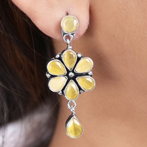 Dernières Nouveautés : Boucles d'Oreilles Pendante Bohèmes en Argent Oxydé et Quartz Multi-Pierres pour Femme – Idéales pour les Fiançailles |   Fabricant pour commandes en gros - Product Image 5