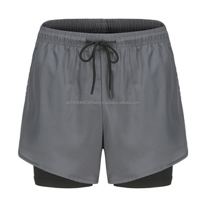 กางเกงขาสั้นผ้าโพลีเอสเตอร์ระบายอากาศได้ดีแบบทูอิน1แห้งเร็วสำหรับผู้ชาย - Product Image 5