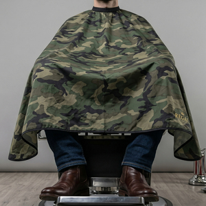 Capa de Barbero de Seda con Diseño de Camuflaje |   Bata de Barbero Profesional para Salón, Impermeable, Ecológica, con Cintura Ajustable - Product Image 1