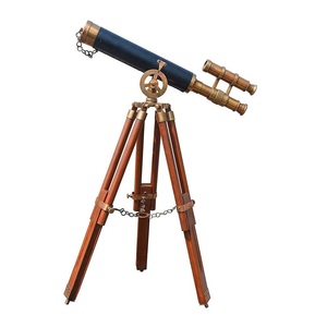 Télescope nautique d'inspiration navigale, objet de collection pour vitrines nautiques, décoration côtière et décors sur le thème de l'océan - Product Image 1