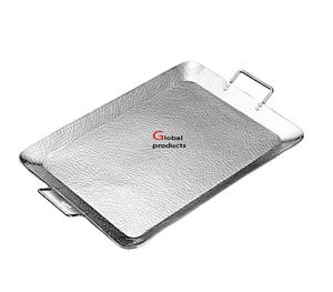 Nouveau plateau de service en acier inoxydable en métal fini argenté à l'aspect martelé pour restaurant et bar d'hôtel - Product Image 1