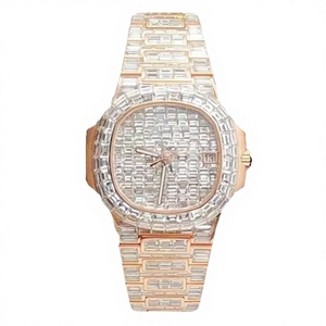 Montre de luxe pour homme, quartz, verre moissanite, boîtier carré en acier inoxydable 20 mm, mouvement ETA, affichage analogique - Product Image 1