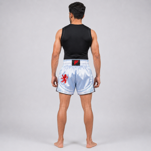 Shorts de Muay Thai haut de gamme avec design flexible, tissu respirant et excellente durabilité pour l'entraînement quotidien - Product Image 3