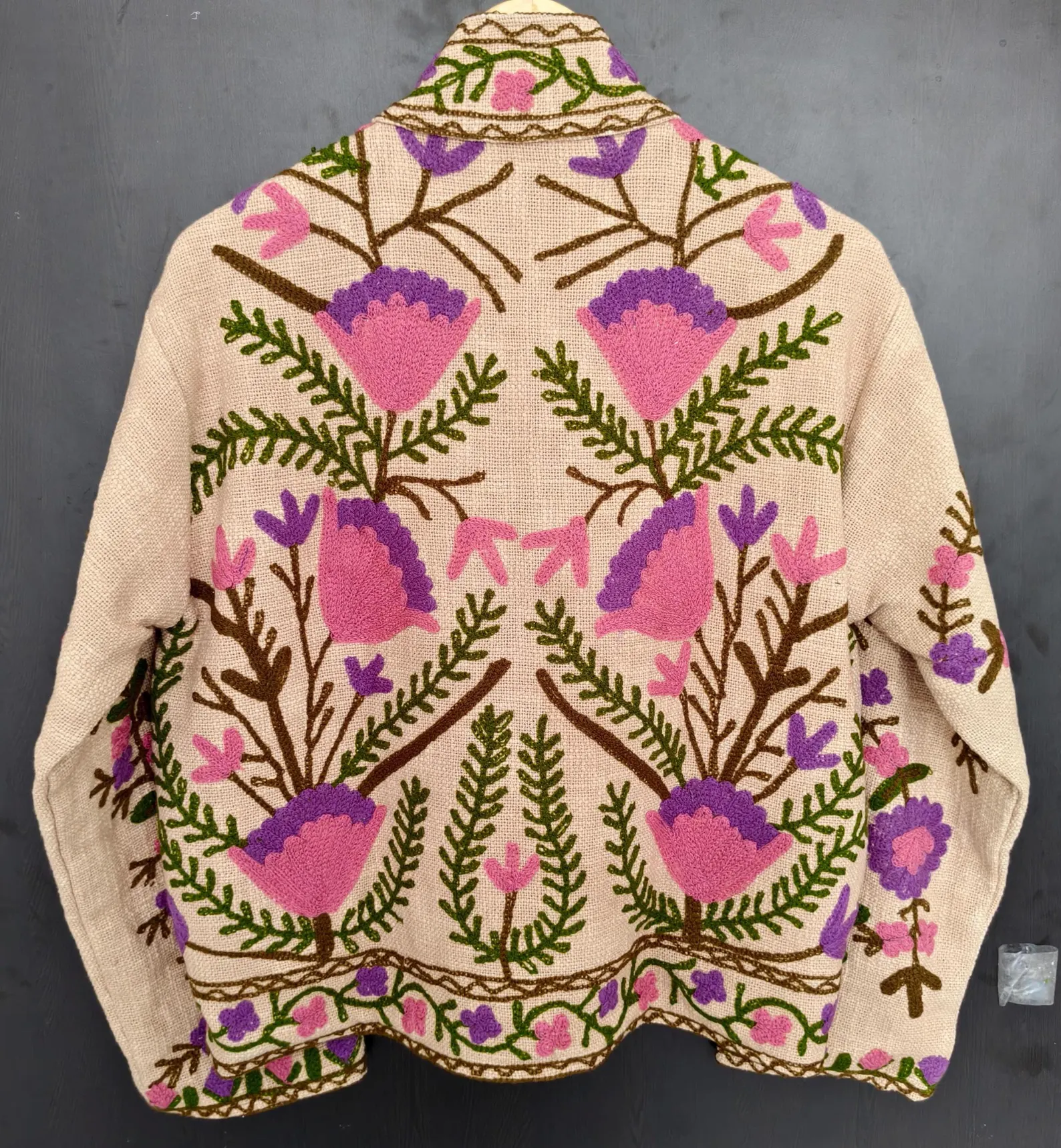 เช่นเดียวกับภาพ