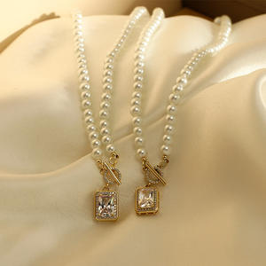 Collar con Colgante de Perlas de Agua Dulce Versión Coreana para Mujer, Cadena de Clavícula de Lujo Ligero y Alta Gama, Versátil - Product Image 4