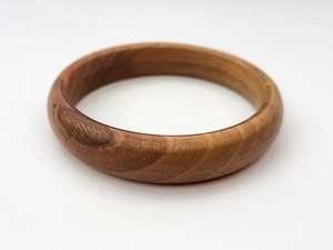 Bracelet manchette en bois classique unisexe finition naturelle MN Exports pour fête chrétienne MNE-2500 Uttar Pradesh - Product Image 2