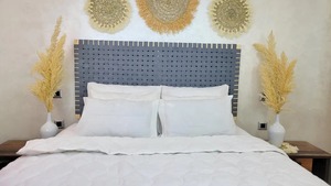 Cabecero de Cama King Moderno de Madera con Mimbre, Tejido a Mano, Estilo Boho, Mueble de Dormitorio, Diseño de Panel de Pared - Product Image 2