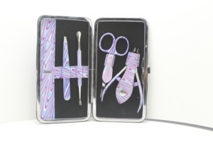 Luxuries Stainless Steel 5 Pieces Customizable Packaging Travel-Friendly Nail Care Kit with <b>Case</b> Steel Manicure Pedicure Set - Product Image 3