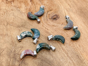 Natural Moss Agate Crescent <b>Moon</b> Pendant Necklace Handmade <b>Crystal</b> Gemstone Necklace Wholesale Supplier - Product Image 6