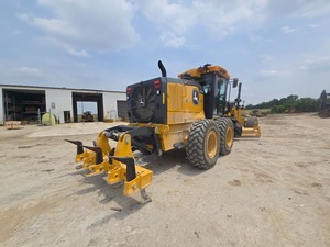 Niveleuse à moteur 672G 2024 Z007825 – Équipement robuste de qualité supérieure - Product Image 4