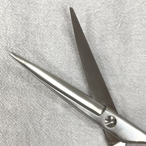 กรรไกรโค้ง 6 นิ้ว สำหรับตัดขนสุนัข ชุดกรรไกรตัดขนสุนัขแบบโค้ง - Product Image 5