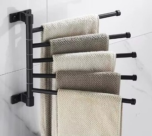 El portarrollos de metal aporta un toque subtil de lujo. Los portarrollos de metal se mantienen estables incluso cuando se colgan varias toallas. - Product Image 6