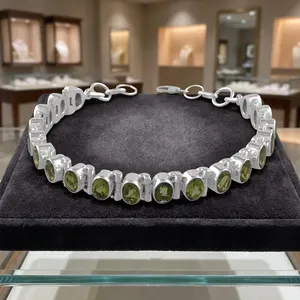 Elegante Pulsera de Plata de Ley 925 con Piedra Preciosa de Peridoto para Mujer, Joyería Hecha a Mano para Fiestas y Festivales - Product Image 2