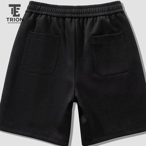 Shorts de sport en coton premium pour homme, prêts à être expédiés, style décontracté été, haute qualité, pour la gym et le fitness, design uni et simple. - Product Image 2