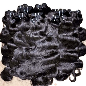 Meilleure extension de cheveux humains bouclés pour femme, effet naturel, idéale pour l'été et les activités de plein air, provenant d'Inde - Product Image 3