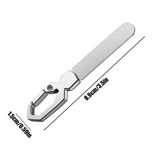 Mini lime à ongles en acier inoxydable, porte-clés double face réutilisable, lime à ongles émeri grain 100, durable pour le soin des ongles, 8,9 cm - Product Image 1