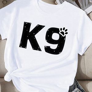 เสื้อยืดผู้หญิงพิมพ์ลายอุ้งเท้า K9ใส่สบาย - Product Image 1