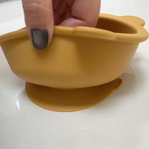 Tazón de Silicona para Bebés con Succión, Apto para Alimentos, Apto para Microondas, Congelador y Lavavajillas, para Niños de 0 a 12 Meses - Product Image 4