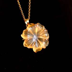 Colgante de flor de piedra lunar de melocotón natural, collar de piedra preciosa tallada de piedra lunar, colgante floral para mujer, joyería al por mayor a granel - Product Image 2