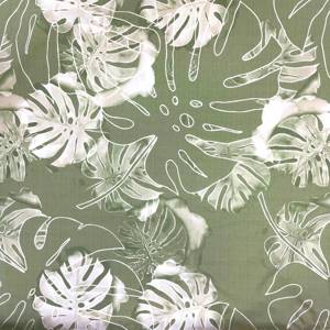 Camicia da uomo con stampa di foglie di Monstera tropicale, vestibilità ampia, in tessuto simile al Tencel, comoda per la spiaggia. - Product Image 2