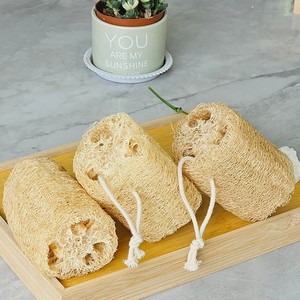 Éponge exfoliante douce traditionnelle en loofah, autres articles de bain de haute qualité fabriqués au Vietnam - Product Image 3