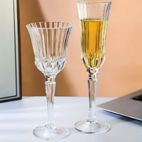 Flûtes et gobelets en verre rétro transparent, verres à vin blanc, verres à vin rouge, verres à champagne, verres à brandy, verres à shot