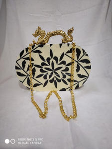 Embragues de caja de resina única, bolsos de noche para mujer, embragues de diseñador hechos a mano con asas de dragón de Juego de tronos a la venta a granel - Product Image 3