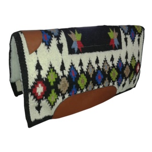 WESTERN BLANKETS HOUSE Tapis de selle équestre Western en laine et cuir, avec extérieur en coton et doublure en polycoton, design confortable pour l'équitation - Product Image 1