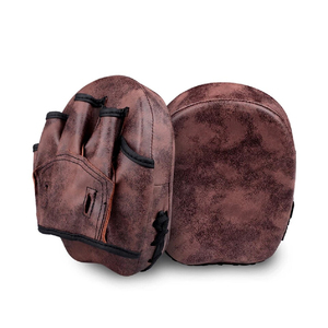 Équipement d'entraînement au punching Focus Pad Professional avec support de poignet confortable, construction renforcée et excellente absorption des chocs - Product Image 6