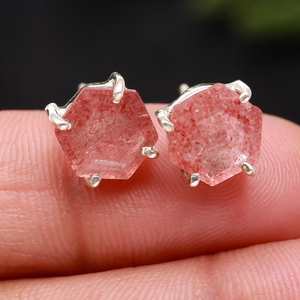Boucles d'oreilles hexagonales en quartz fraise naturel, argent sterling 925 plaqué or, bijoux ethniques faits à la main, cadeau pour femme - Product Image 1